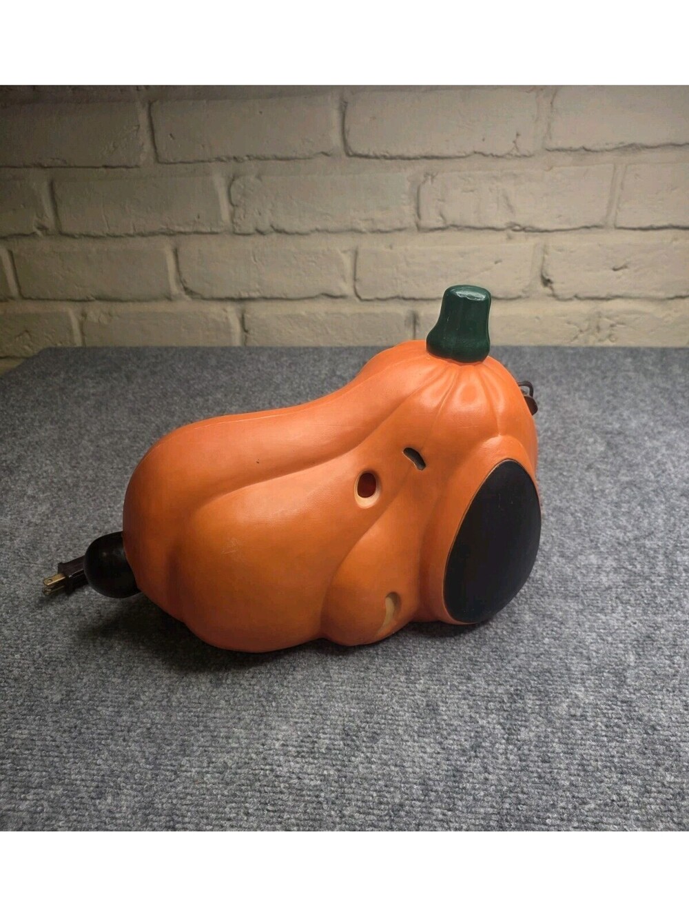Peanuts Snoopy Halloween Pumpkin Head Blow Mold Jack-O-Lantern Light Up WORKS